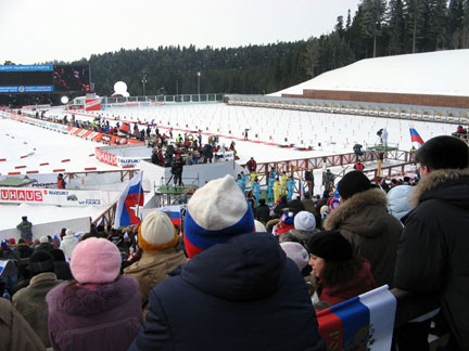 Khanti-Mansiisk, cité pétrolière, également connue pour l'organisation de compétitions internationales de biathlon.(Photo: Wikipédia)
