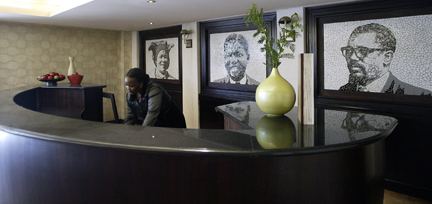 Réception de l'Holiday Inn de Soweto.(Photo: DR, Dossier de Presse Holiday Inn Soweto)