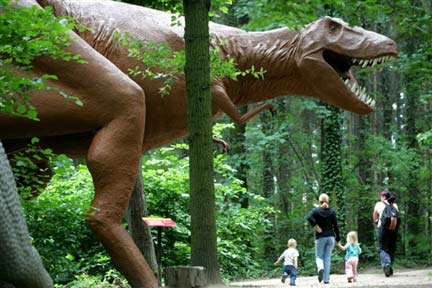 Reproduction d'un dinosaure dans un parc en Allemagne.(Photo : AFP)