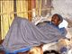 Un homme souffrant du paludisme près d'Alem Kitmama en Ethiopie.(Photo : OMS/P. Virot)