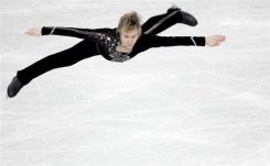 Le champion de patinage artistique russe Evgueni Plushenko le 15 mars 2005 aux Championnats du monde à Moscou