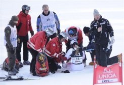 L'américaine Lindsey Vonn peu après sa chute au cours du slalom géant de Lienz en allemagne, le 28 décembre 2009 à Lienz en Autriche