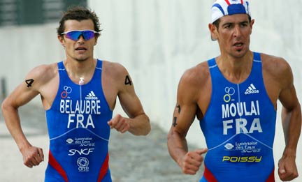 Frédéric Belaubre et Tony Moulai, de l'équipe de France de Triathlon.(Photo : Deketelaere-Triathlète Magazine)
