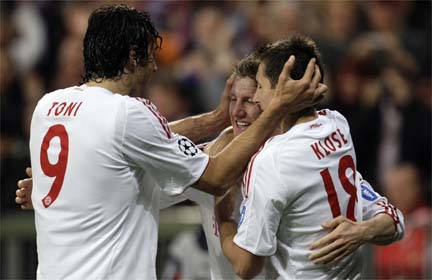 Les joueurs du Bayern Munich fêtent leur succès 3-0 sur la Fiorentina.(Photo : Reuters)