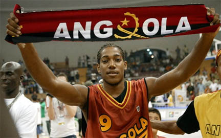 Carlos Morais compte bien remporter un énième Afrobasket avec l'Angola.(Photo : AFP)